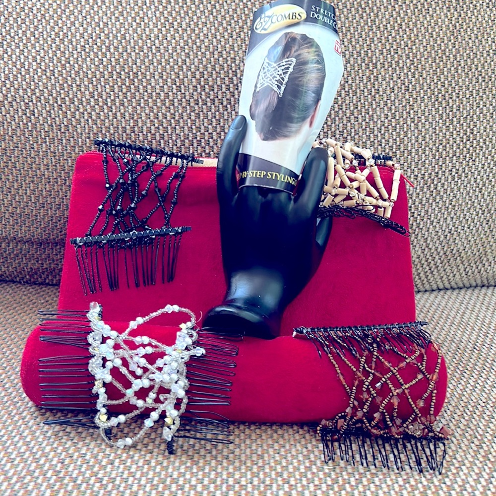 Stretchable double combs . Four on 3”combs. Get saloon look at home.